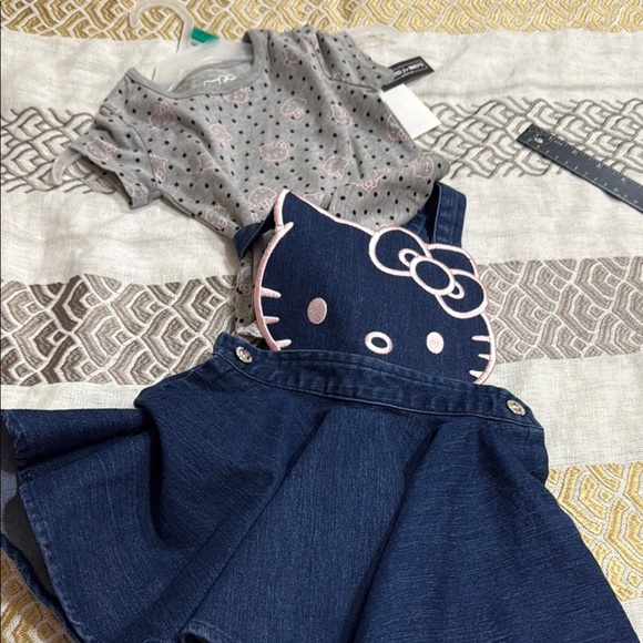 (R0) Hello Kitty Denim Overall Dress, size 2T, Toddler Girls 2-Pc. Denim - Picture 10 of 10